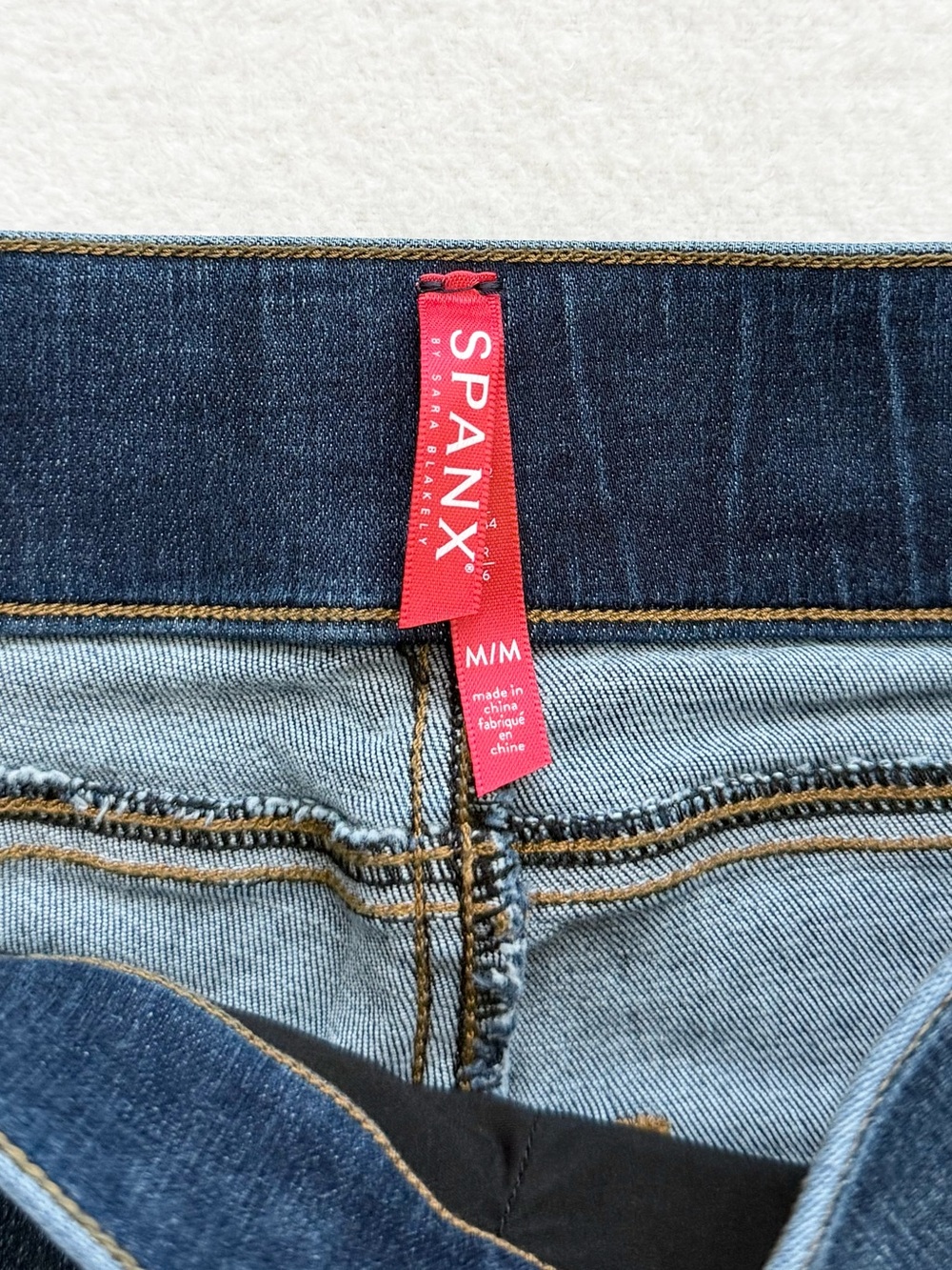Spanx High Rise Pull On Distressed Ankle Skinny Jeans Raw Hem Size M - Picture 3 of 8